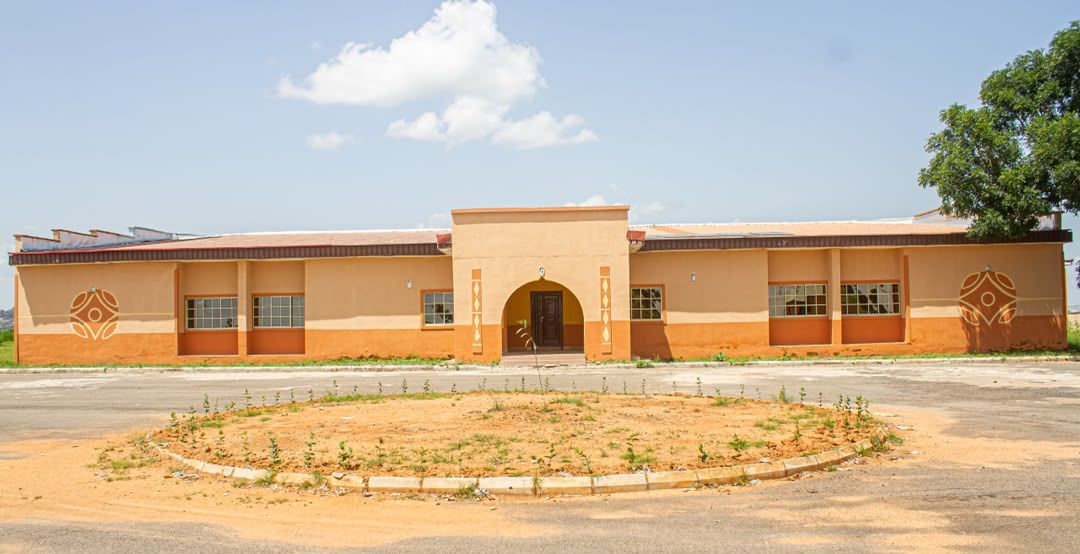 The front of Sheikh Tahir Tsangaya Model School, Kangere